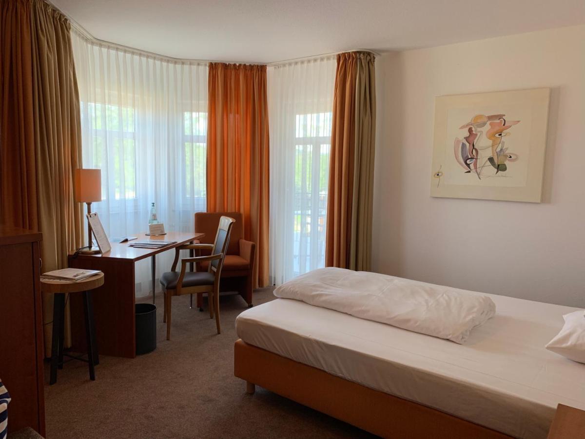 Seehotel Niedernberg - Das Dorf Am See Luaran gambar