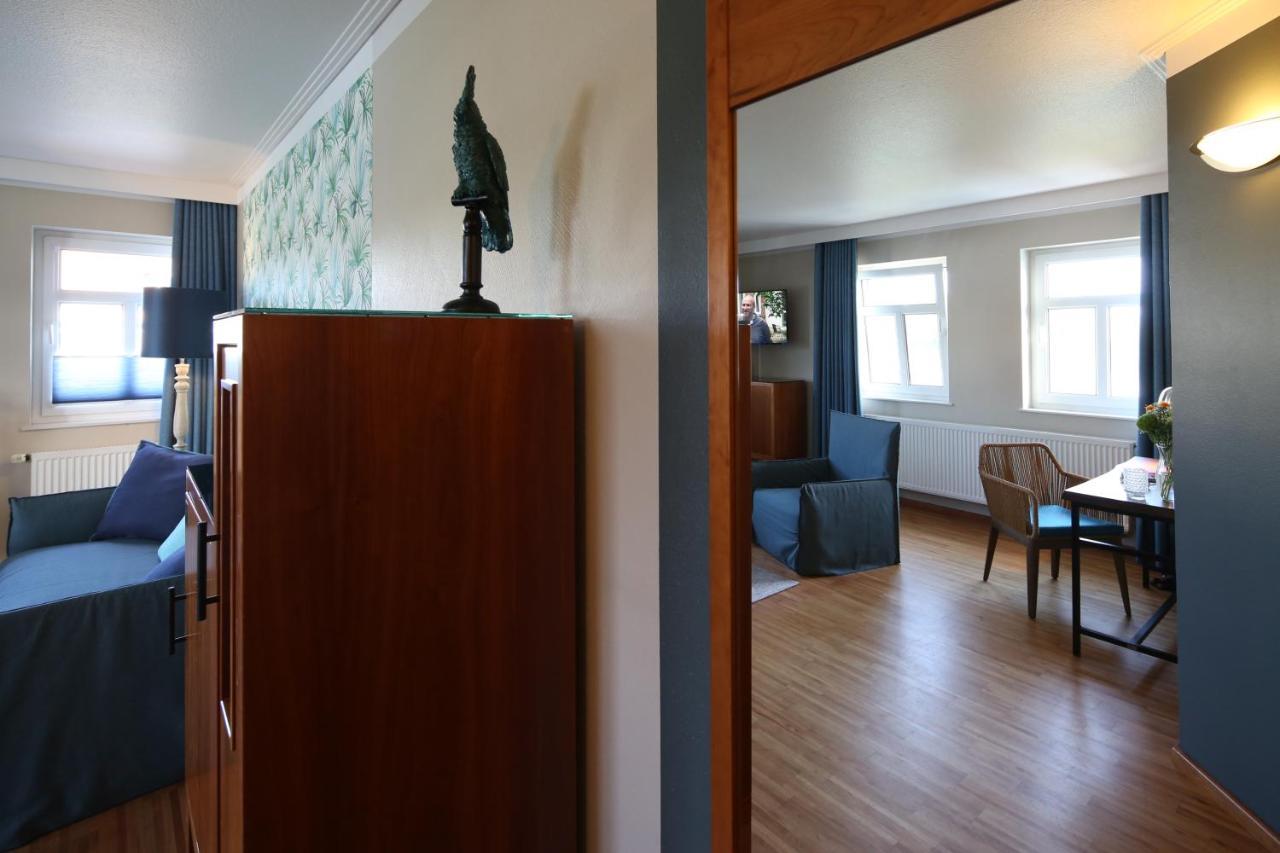 Seehotel Niedernberg - Das Dorf Am See Luaran gambar