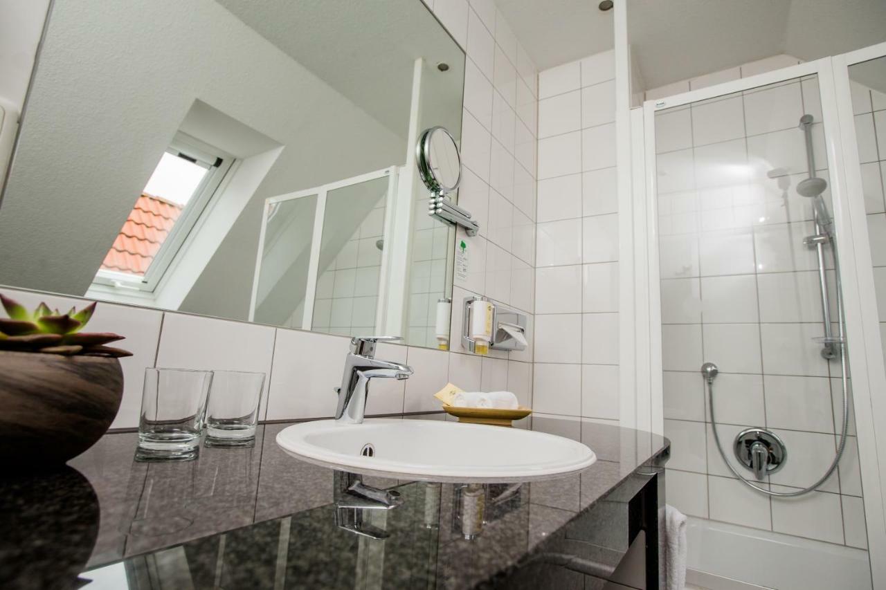 Seehotel Niedernberg - Das Dorf Am See Luaran gambar